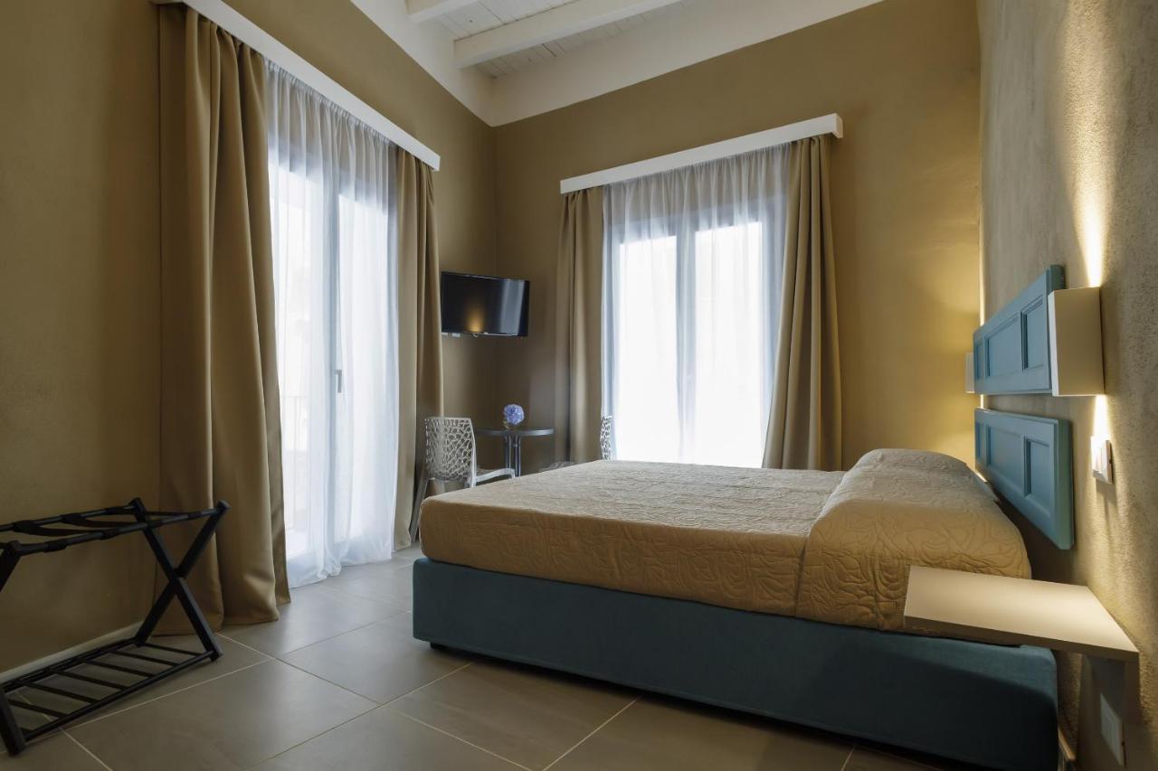 Palazzo Mancina Hotel Trapani Bagian luar foto