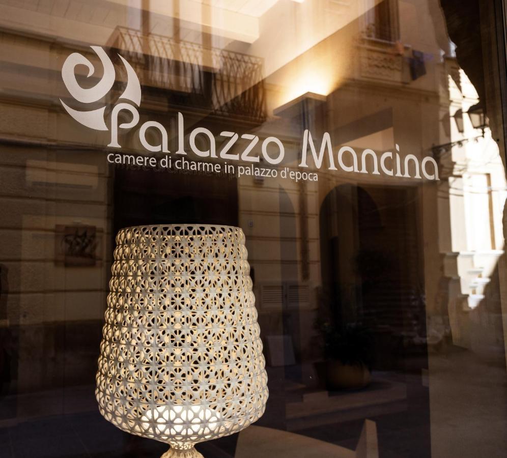Palazzo Mancina Hotel Trapani Bagian luar foto