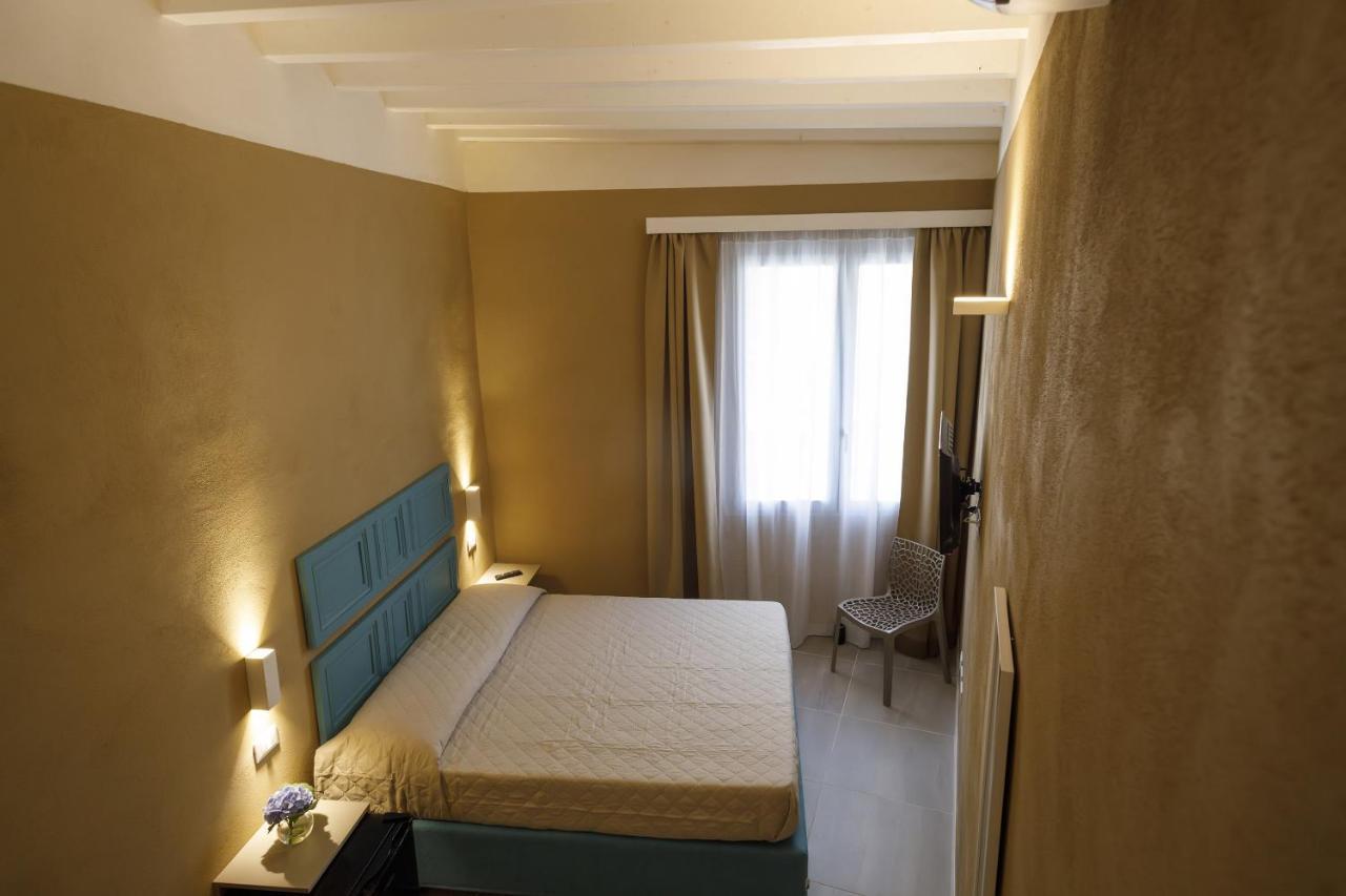 Palazzo Mancina Hotel Trapani Bagian luar foto