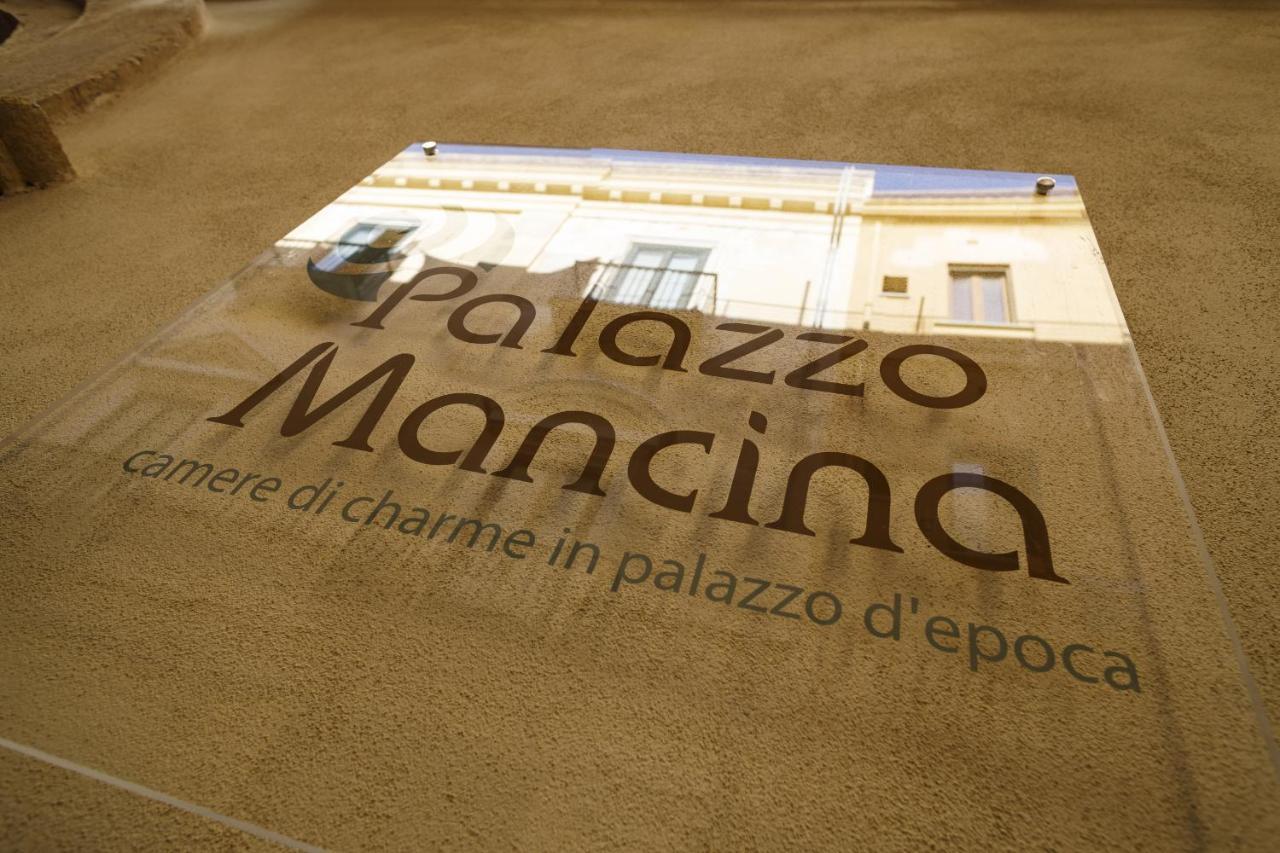 Palazzo Mancina Hotel Trapani Bagian luar foto