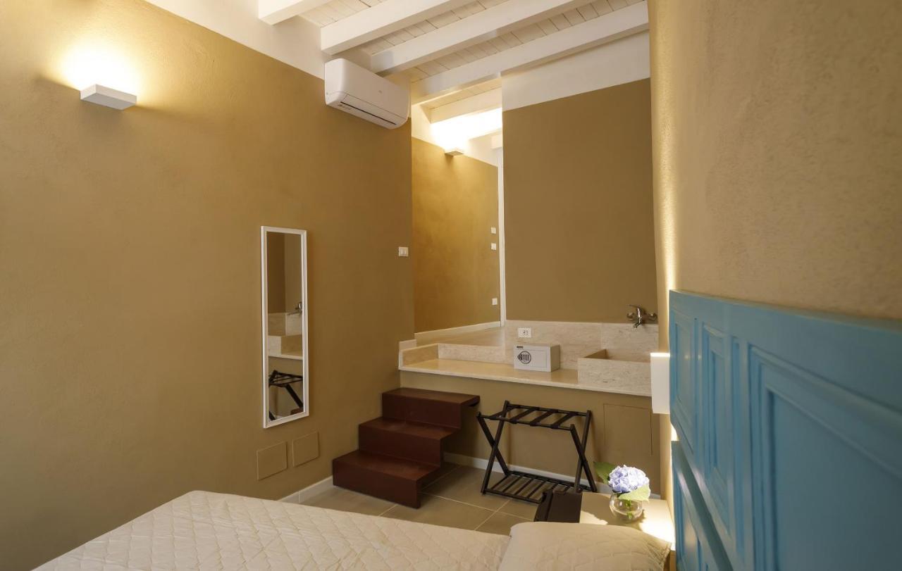 Palazzo Mancina Hotel Trapani Bagian luar foto