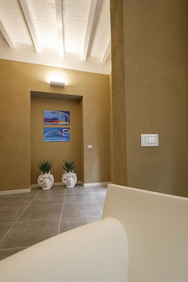 Palazzo Mancina Hotel Trapani Bagian luar foto